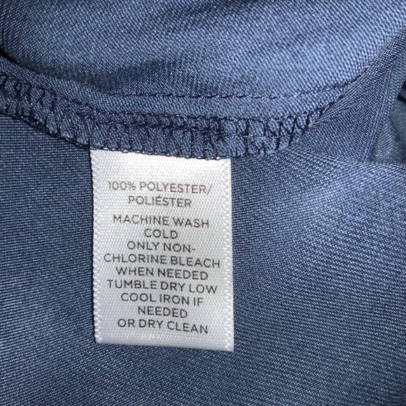 Loft flutter sleeve smocked top Sz XL - Picture 6 of 6